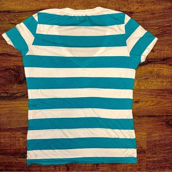 American Eagle Green and White Stripped V-Neck T-Shirt - Picture 4 of 6